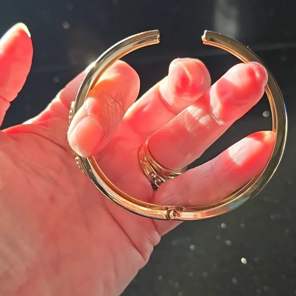 HOST PICK. Very Vintage. Harley-Davidson Black Hills Gold Bangle